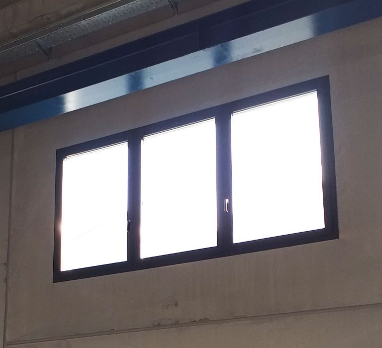 Fabbro Giulio Airoldi - Serramento industriale