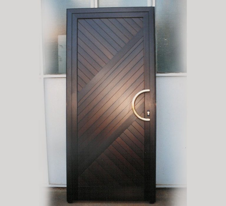 Fabbro Giulio Airoldi - Porta alluminio